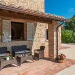 别墅 Il Casale Di Manuele 12, Emma