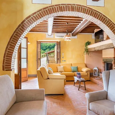 Il Casale Di Manuele 12, Emma *