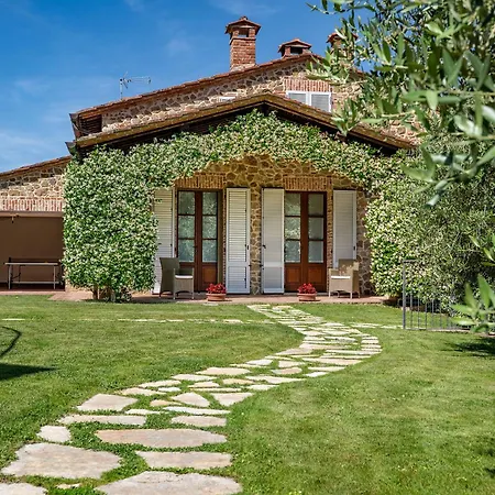 Il Casale Di Manuele 12, Emma *